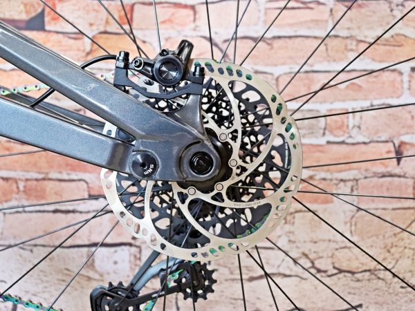 Bianchi e-Vertic FX-Type Pro 14