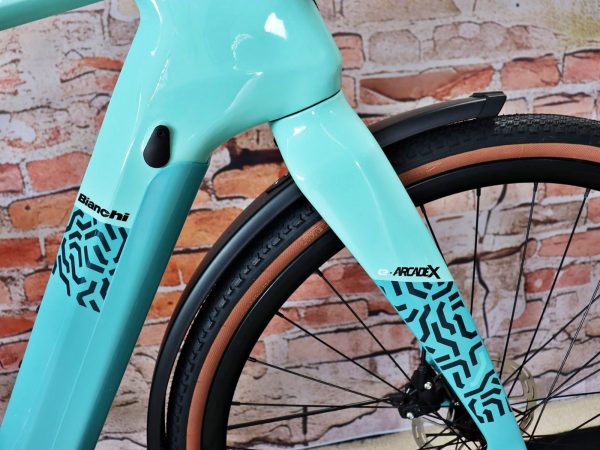 Bianchi E-Arcadex Tour Apex 16