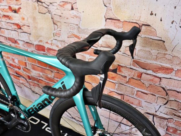 Bianchi E-Arcadex Tour Apex 16