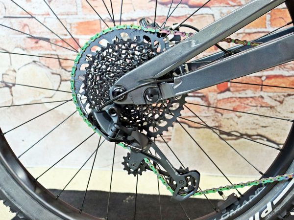Bianchi e-Vertic FX-Type Pro 18