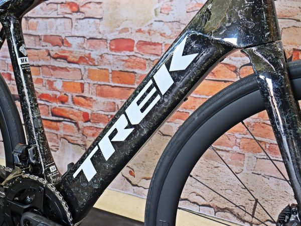 TREK Domane+ SLR 7 12