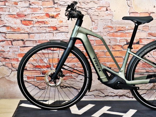 TREK FX+ 7 Midstep 8