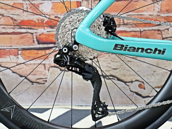 Bianchi Oltre Comp 105 Di2 12SP 16