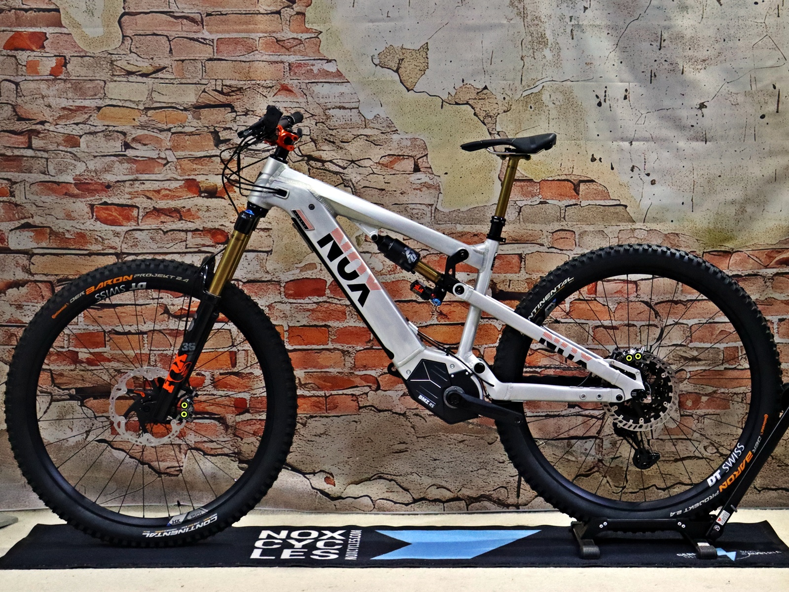 NOX HYBRID ALL-MTN 5.9 Ultra Sachs RS 13