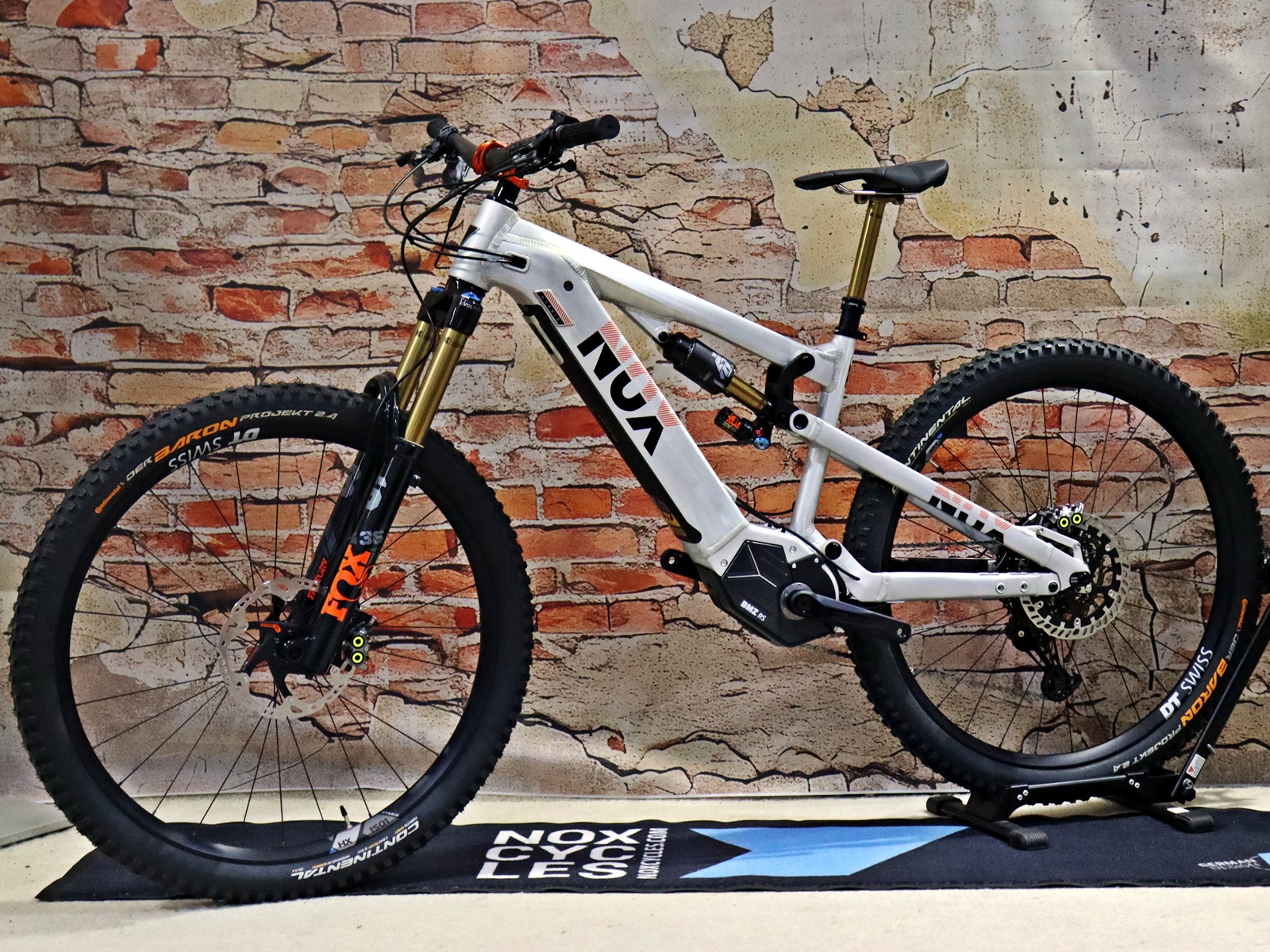 NOX HYBRID ALL-MTN 5.9 Ultra Sachs RS 11