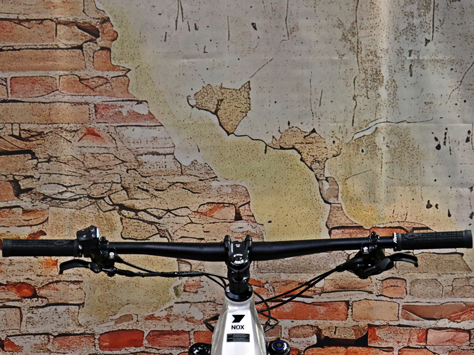 NOX Hybrid Enduro 7.1 Pro Sachs RS 19