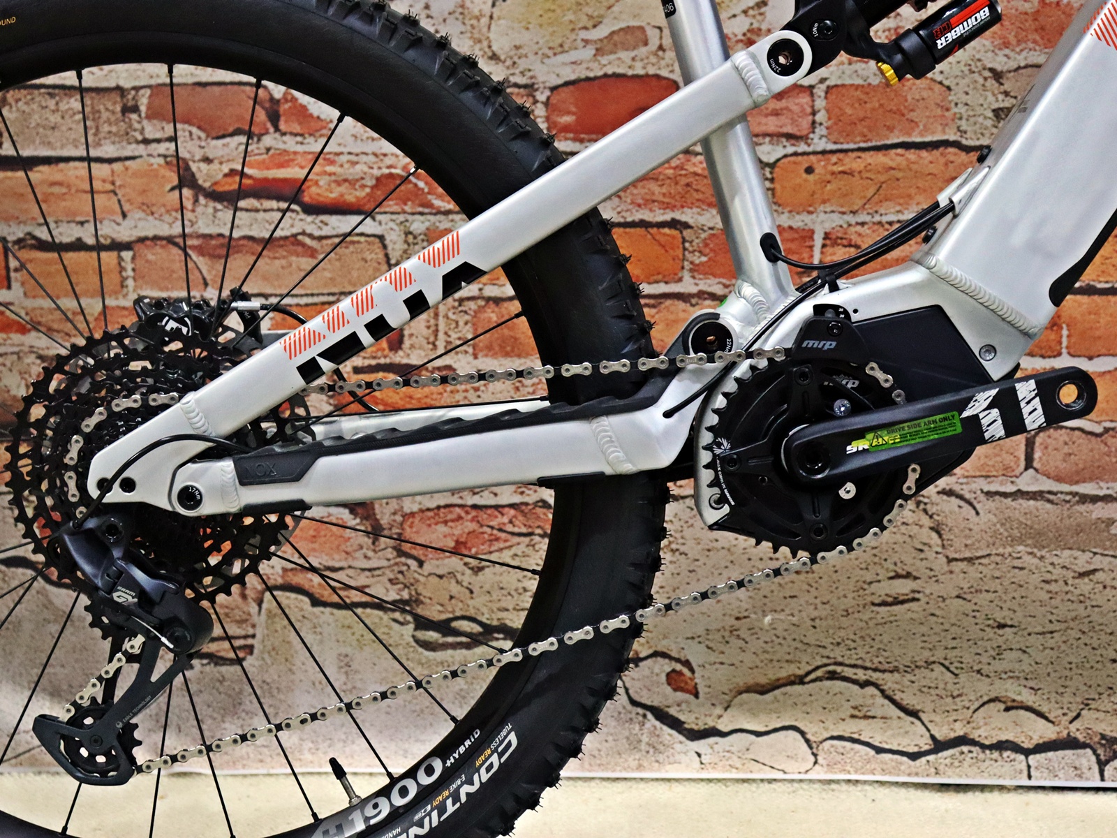 NOX Hybrid Enduro 7.1 Pro Sachs RS 7