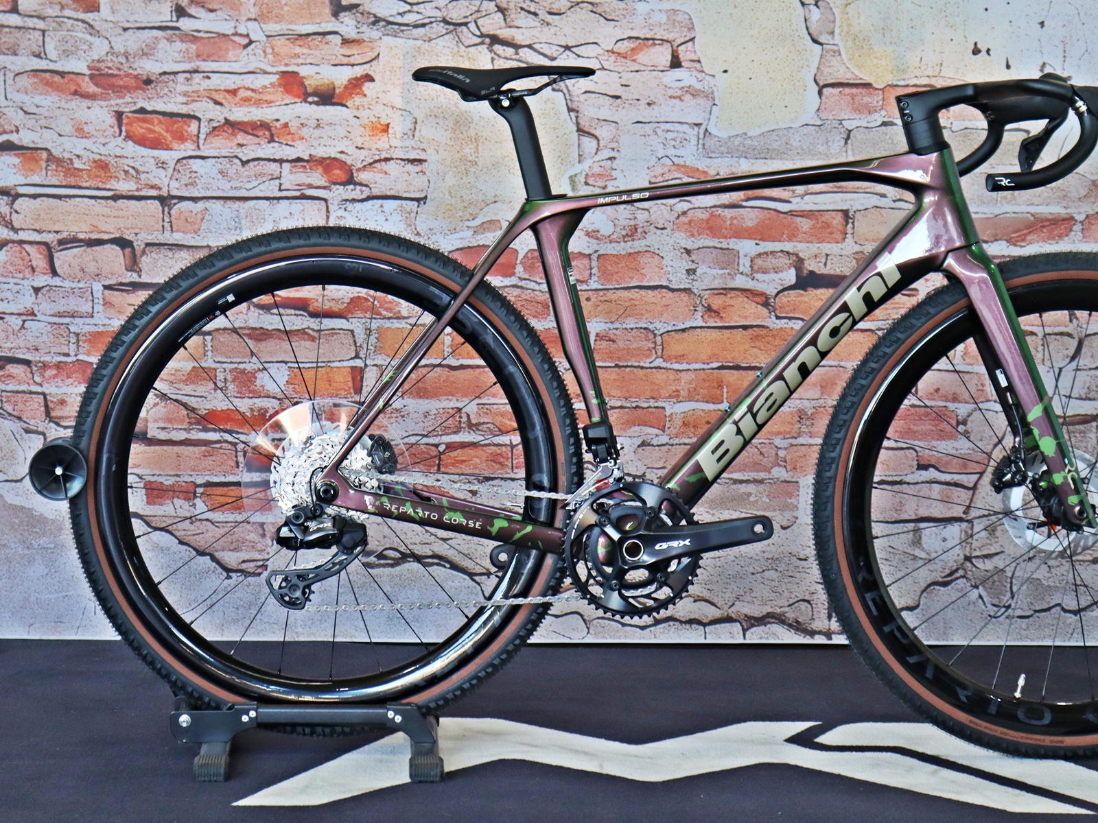 Bianchi Impulso RC GRX 825 Di2 2x12sp Raudibotn Camo / Sand – Bild 13