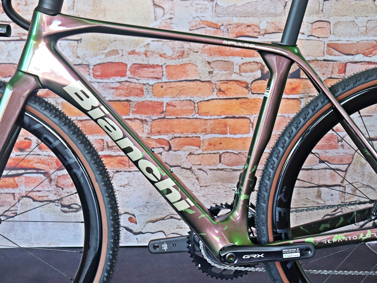 Bianchi Impulso RC GRX 825 Di2 2x12sp Raudibotn Camo / Sand – Bild 17